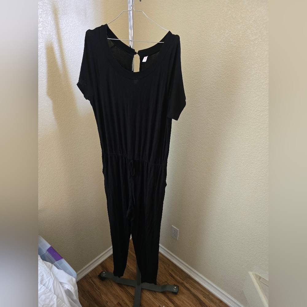 Donbcq Short Sleeve Black Jumpsuit